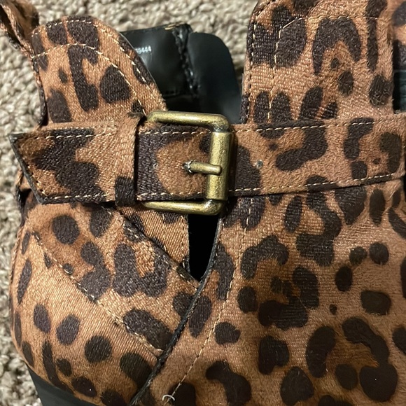 Leopard Booties - Picture 4 of 5